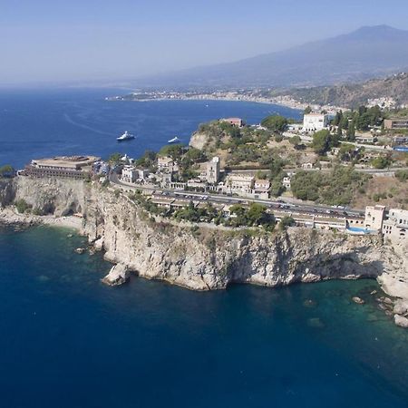 Villa Isola Bella Таормина Екстериор снимка