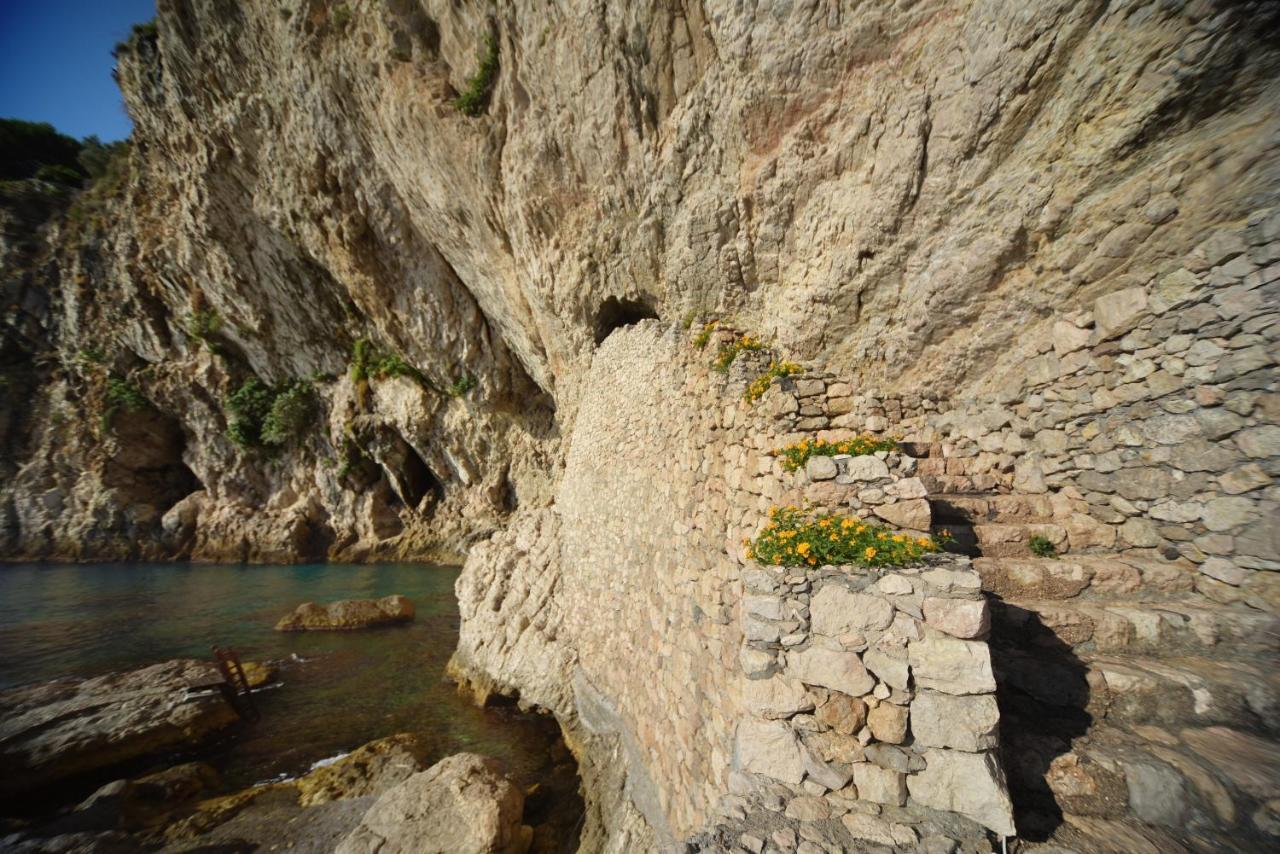 Villa Isola Bella Таормина Екстериор снимка